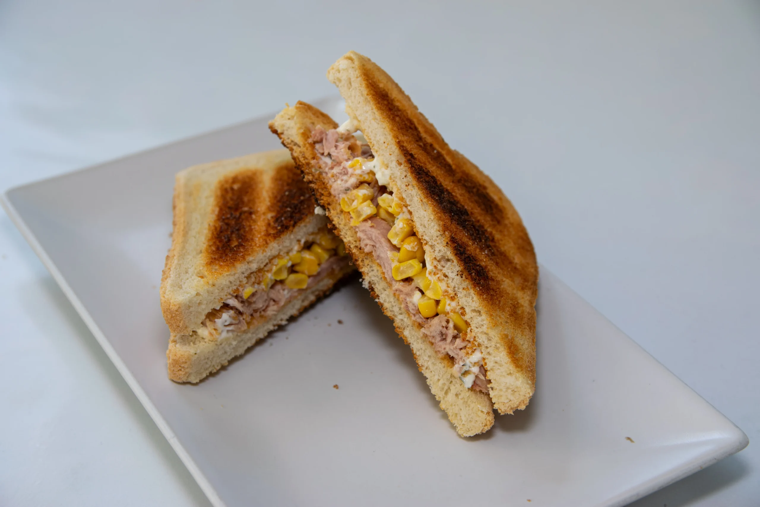 32. Sandwich De Atun Y Millo | La consentida